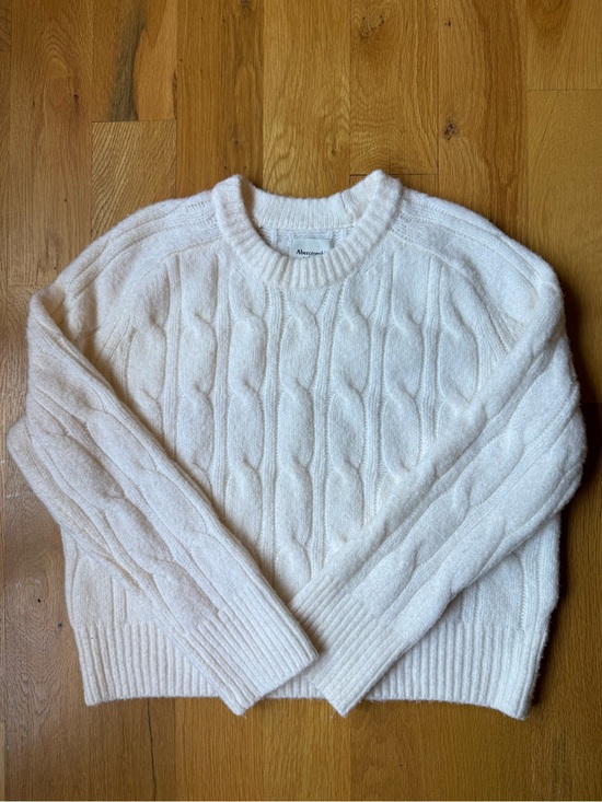 Abercrombie & Fitch Sweaters - Abercrombie & Fitch Women’s Cable Crewneck Sweater Ivory Cream Size XS